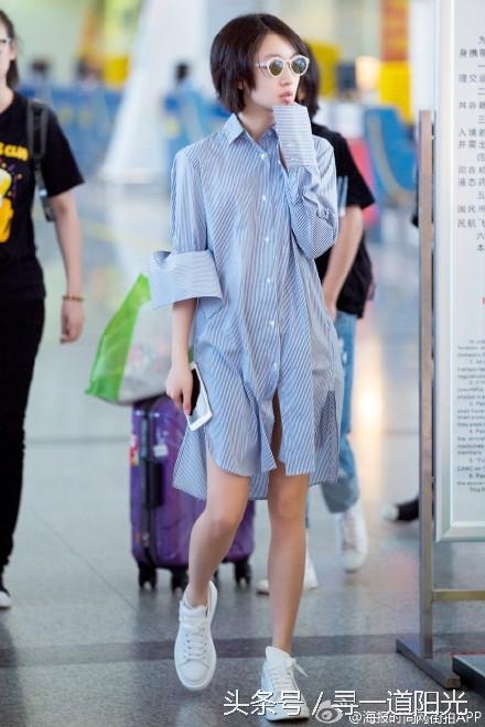 “机场女神”：郑爽随意，杨幂街拍范，最后一个被骂的好惨