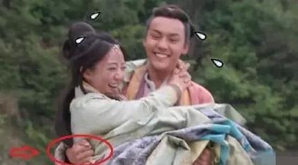 陈伟霆，有名的绅士手，遇见赵丽颖就没有了！