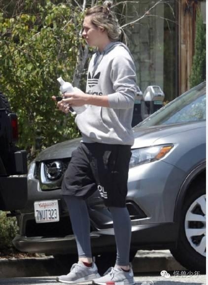 凯特王妃被一对儿女抢镜,修杰楷贾乃亮因女儿收获众多人气,星二代要碾压星爸星妈了吗?