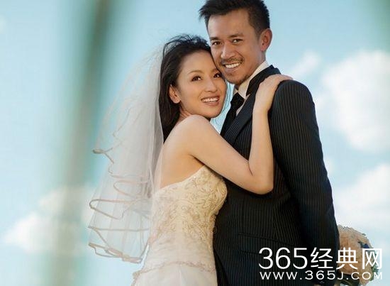 王学兵的第一任老婆竟如此漂亮，难怪连范冰冰都入不了他的眼！