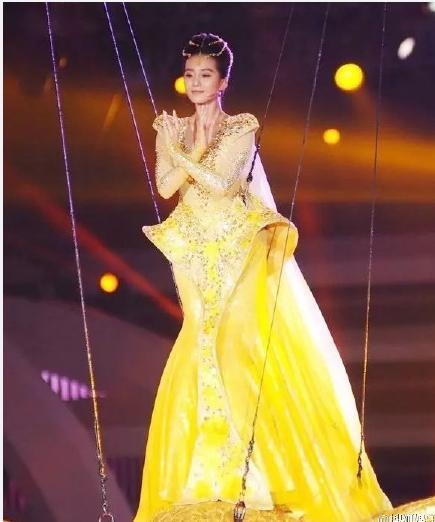 古力娜扎再被曝力压票选第一的郑爽，成为今年的金鹰女神？