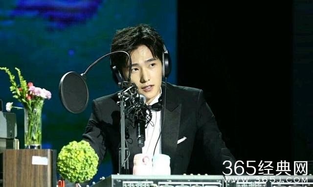 杨洋睡衣翘臀戏被删?首次回应翘臀是如何练成的!