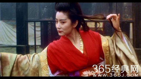 被誉为“内地刘德华”的他，3次和华仔隔空合作，如今王牌对王牌