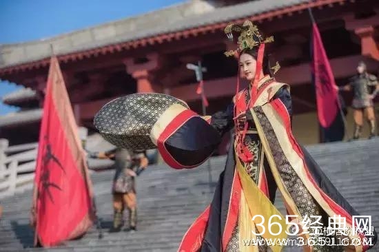 芈月翻拍？大幂幂，赵丽颖的COS，最后被成龙玩坏！