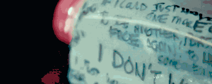 从绝望孤独到嗨得飞起，这部电影有毒！