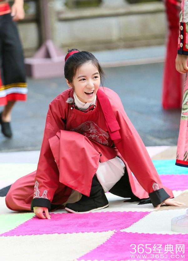 同样19岁，徐娇片酬10万一集，关晓彤张雪迎已上七位数