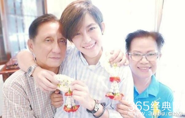 一部让你好看到忘记性取向的电影,火到《天天向上》却痛失双亲