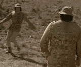 爆笑gif：看到这样的走上前去踹一脚可以吗？