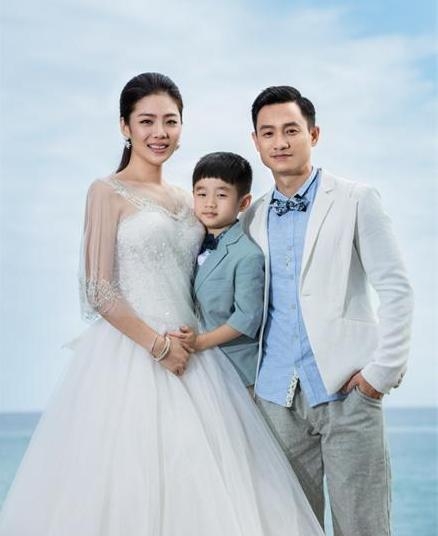 恭喜！杨威晒杨云腹中胎儿B超照，证实老婆所怀的为龙凤胎