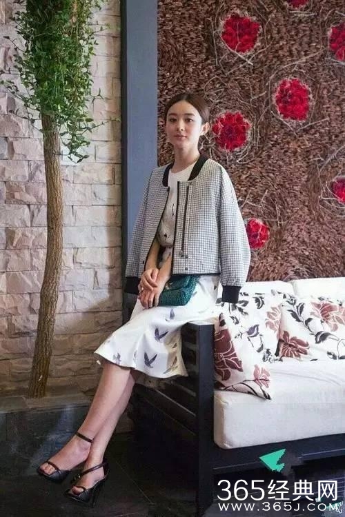 鞋子合不合适只有脚知道，不过赵丽颖除外