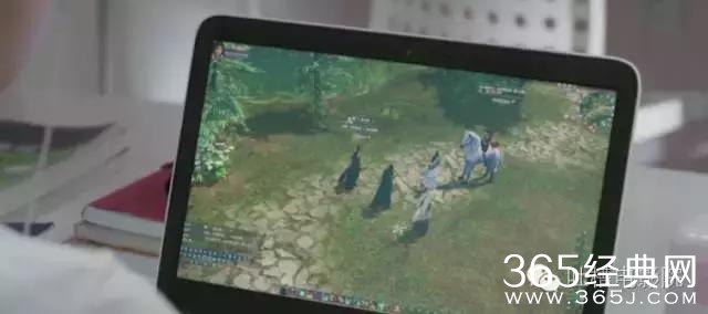 现在广告里插影视剧都插得好专业