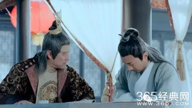 现在广告里插影视剧都插得好专业