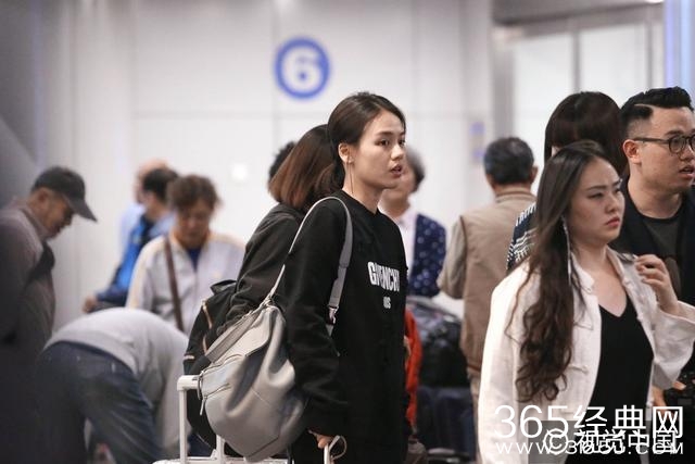 马思纯变素颜女神，网红都比不上的素颜实力？