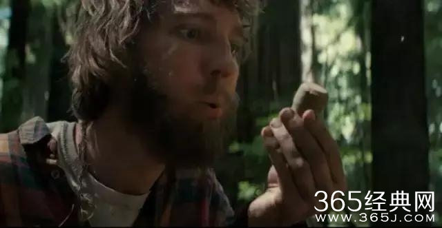 这部屎尿屁电影仅靠一具尸体就已锁定奥斯卡最佳男配！