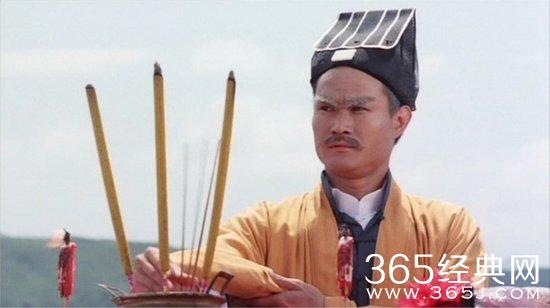 林正英“徒弟”再度出演僵尸片，致敬师傅