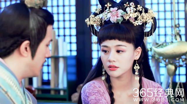 马思纯变素颜女神，网红都比不上的素颜实力？