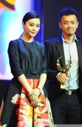 王学兵的第一任老婆竟如此漂亮，难怪连范冰冰都入不了他的眼！