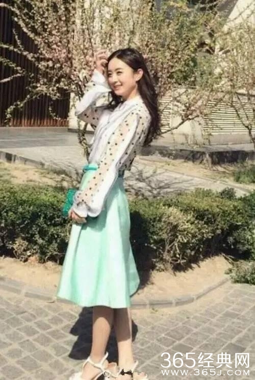 鞋子合不合适只有脚知道，不过赵丽颖除外