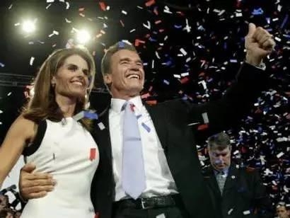 特朗普和希拉里大辩论之前第一个该感谢的人，是施瓦辛格