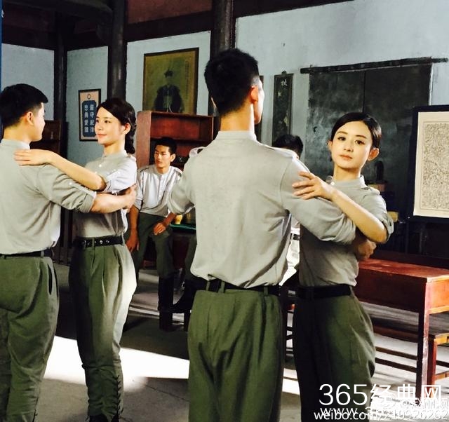 走出乔任梁伤痛的赵丽颖终于更新微博，网友的评论又炸了