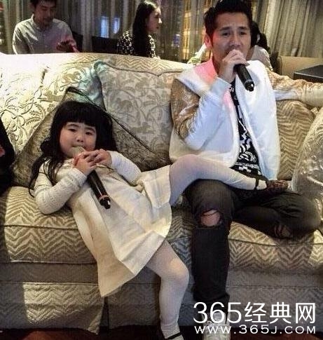 高颜值却生出“丑孩子”的女星！最后一位因女儿太丑被是疑整容