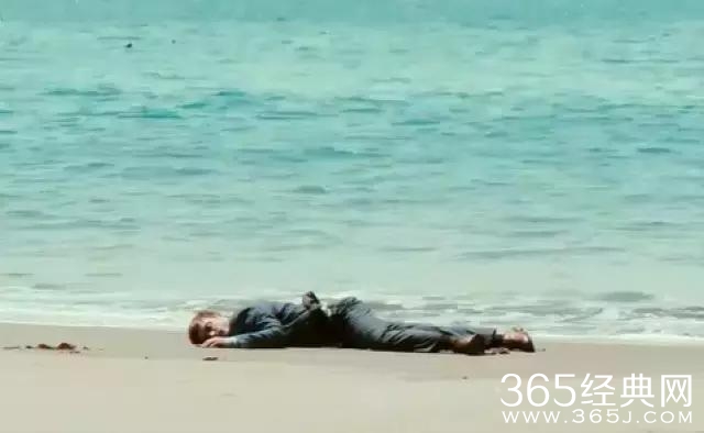 这部屎尿屁电影仅靠一具尸体就已锁定奥斯卡最佳男配！