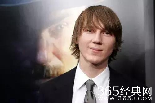 这部屎尿屁电影仅靠一具尸体就已锁定奥斯卡最佳男配！