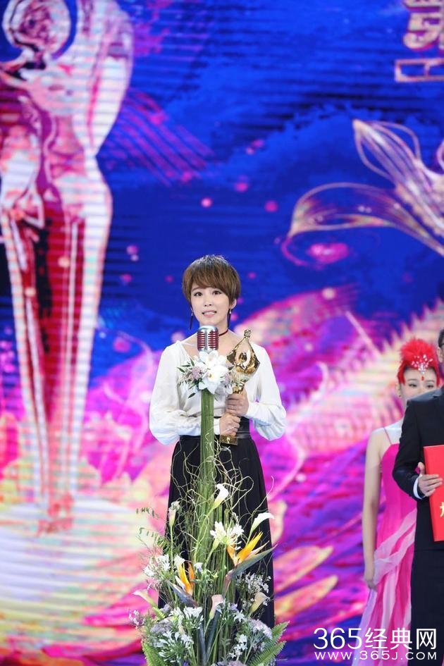 吴京收获内地影坛的“大满贯”，除了他还有谁？