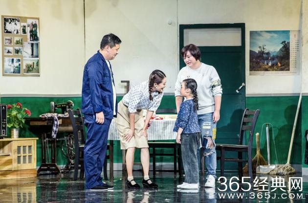 贾玲最走心的作品——《你好,李焕英》, 笑着笑着就哭了