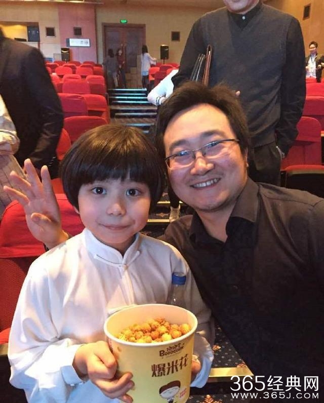 搭档张根硕的混血儿文梅森长大了 天生就像自带纯天然“美瞳”