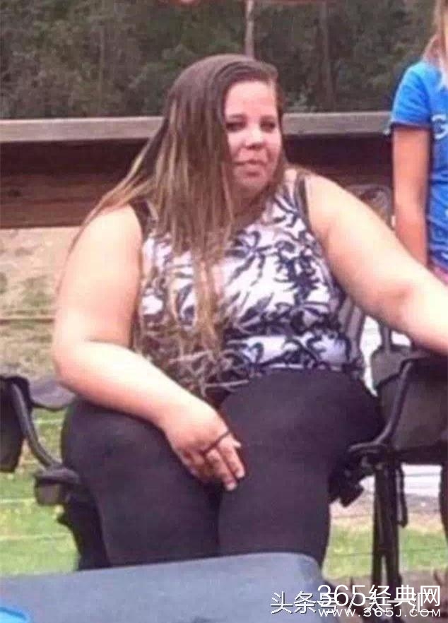 这年头光靠走路喝水都能瘦成一道闪电~