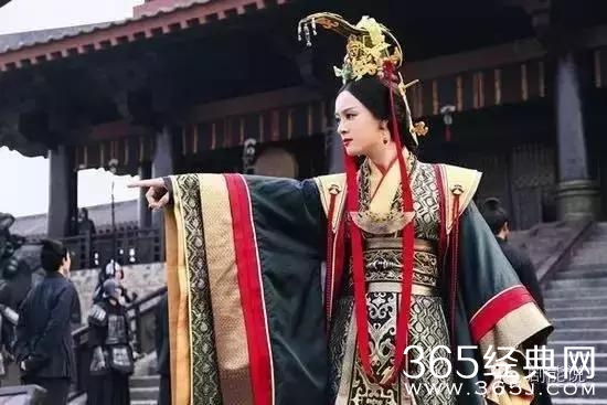 芈月翻拍？大幂幂，赵丽颖的COS，最后被成龙玩坏！