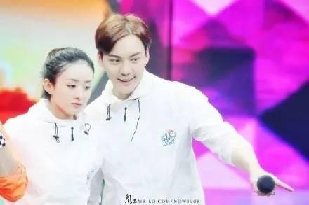 赵丽颖 陈伟霆隔空传情 网友：你们快“恋爱”