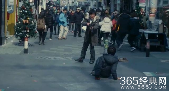 女儿被“奸杀”“录像”！愤怒的父亲砸碎了罪犯的“蛋”！