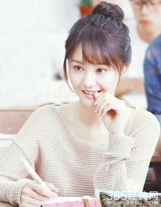 郑爽妹子的结婚证被爆，男的你猜是谁？