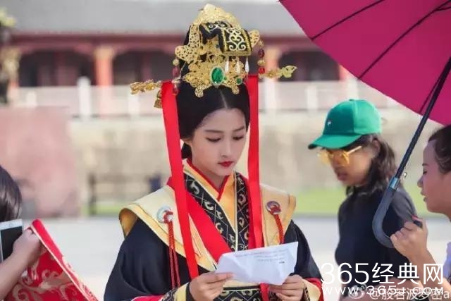 芈月翻拍？大幂幂，赵丽颖的COS，最后被成龙玩坏！