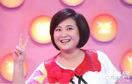 追忆去世妈妈，自嘲被男友抛弃，贾玲告诉你虐心的喜剧会笑着流泪