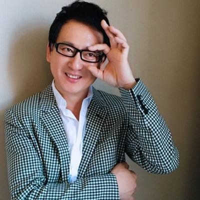 郑爽爸爸妈妈颜值都逆天，郑爽却是家里最丑的？