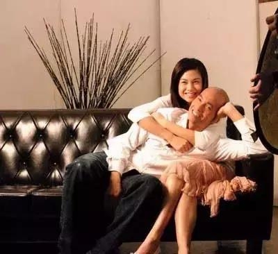 当年嫌刘恺威没出息分手  如今激吻照外泄 惹杨幂大怒