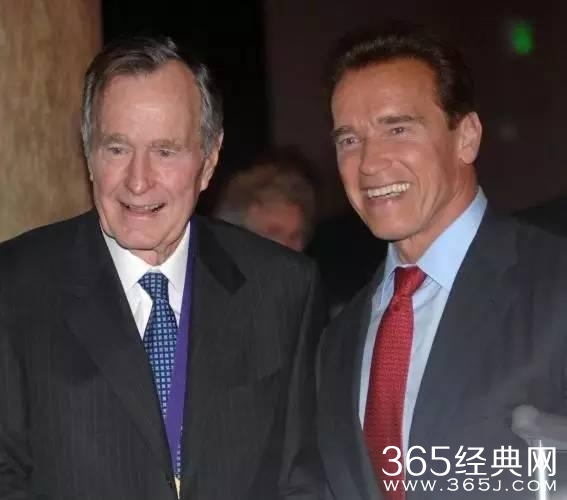 特朗普和希拉里大辩论之前第一个该感谢的人，是施瓦辛格