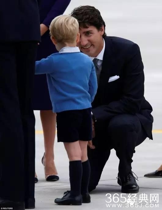 凯特王妃被一对儿女抢镜,修杰楷贾乃亮因女儿收获众多人气,星二代要碾压星爸星妈了吗?