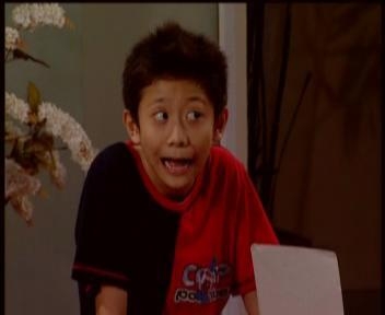 “家有儿女”电视剧中一家人12年后再聚首，其乐融融