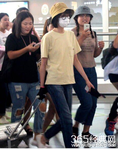 没有胸却依然很火的女星，我只服她！