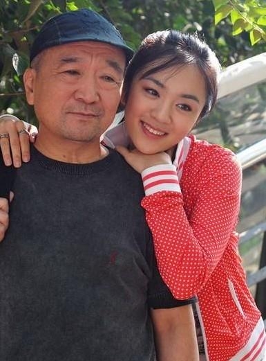 9岁学戏，是郑恺陈赫同学，搭胡歌爆红，自爆潜规则往事令人心疼