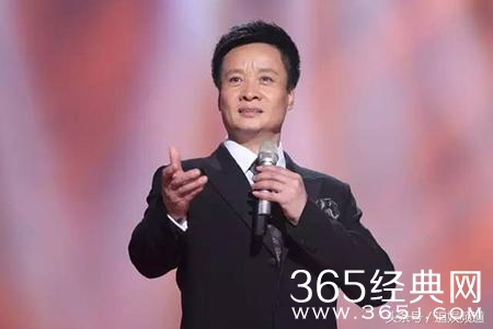 阎维文开通微博网友感动哭了，他的第一条微博就是晒幸福