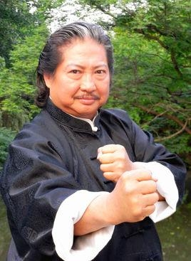 范冰冰有干爹，但你知道谢霆锋、刘德华的干妈是谁吗？