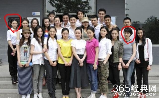你看过当红小花们的中学照片吗？除了郑爽基本都是校花级别！