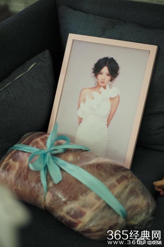 狂减30斤！何洁三个月瘦回纸片人