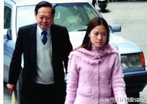 杨振宁曾说：翁帆是美女，我不介意她再嫁给别的男人。