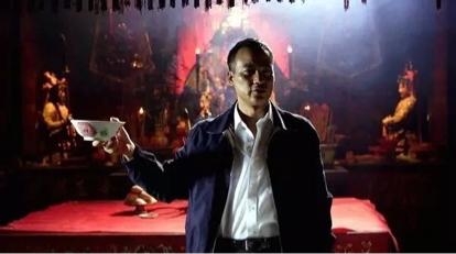 港片里面的黑帮老大，最后一个还是逗逼